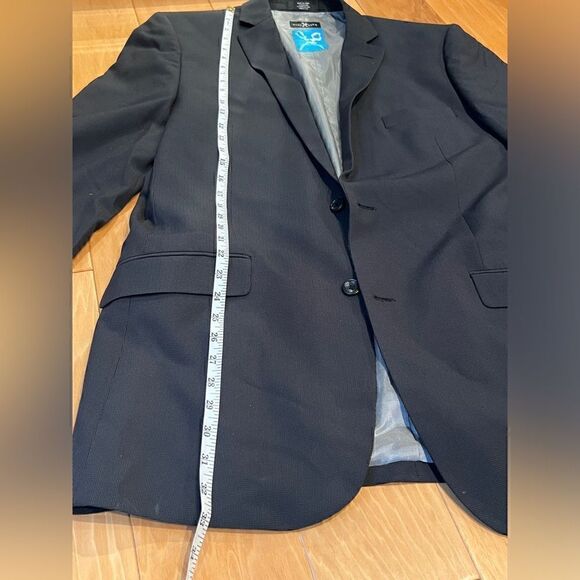 Sharp Marc Ecko Suit - Picture 6 of 14